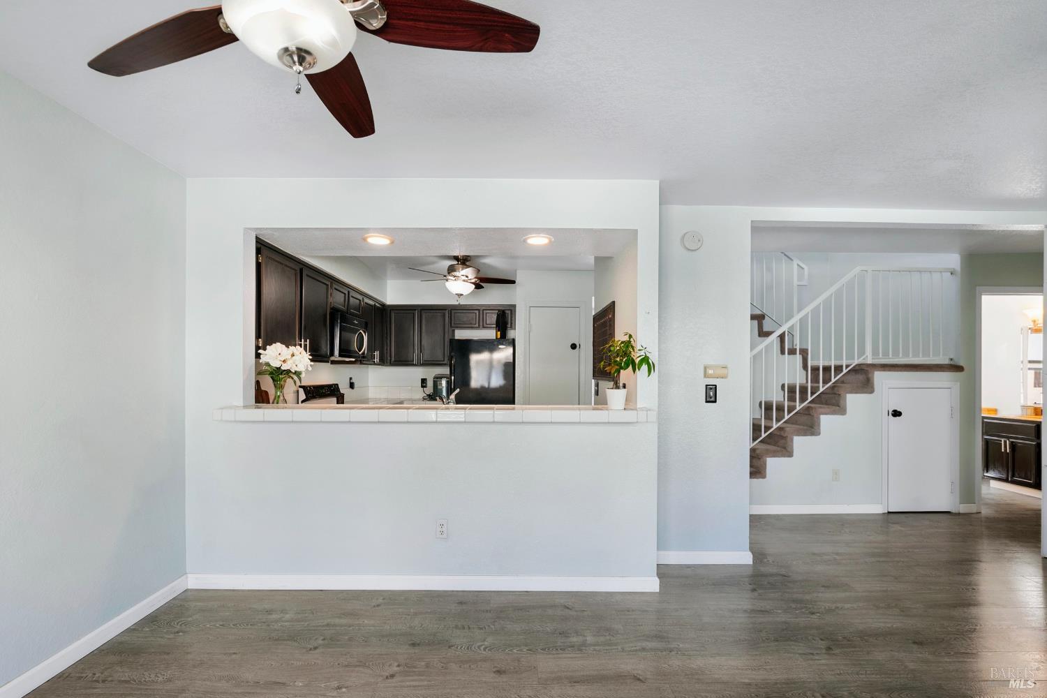 Detail Gallery Image 10 of 25 For 1 Frisbie St #415,  Vallejo,  CA 94590 - 2 Beds | 1/1 Baths