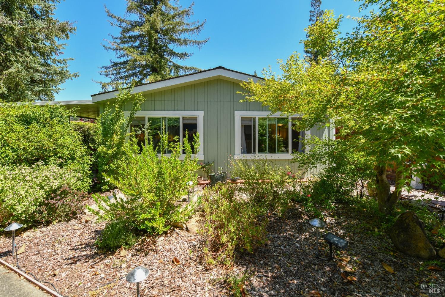 Detail Gallery Image 26 of 35 For 4 La Canada Ct, Saint Helena,  CA 94574 - 2 Beds | 2 Baths
