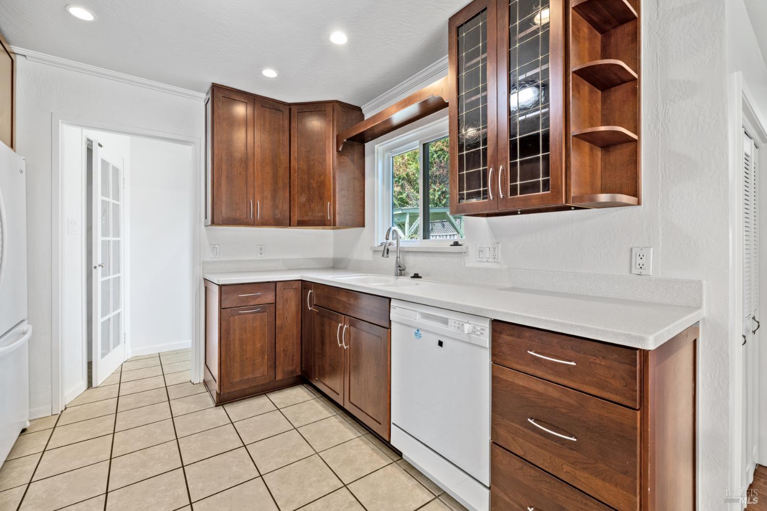 Detail Gallery Image 10 of 43 For 3767 Texas Dr, Santa Rosa,  CA 95405 - 3 Beds | 1/1 Baths