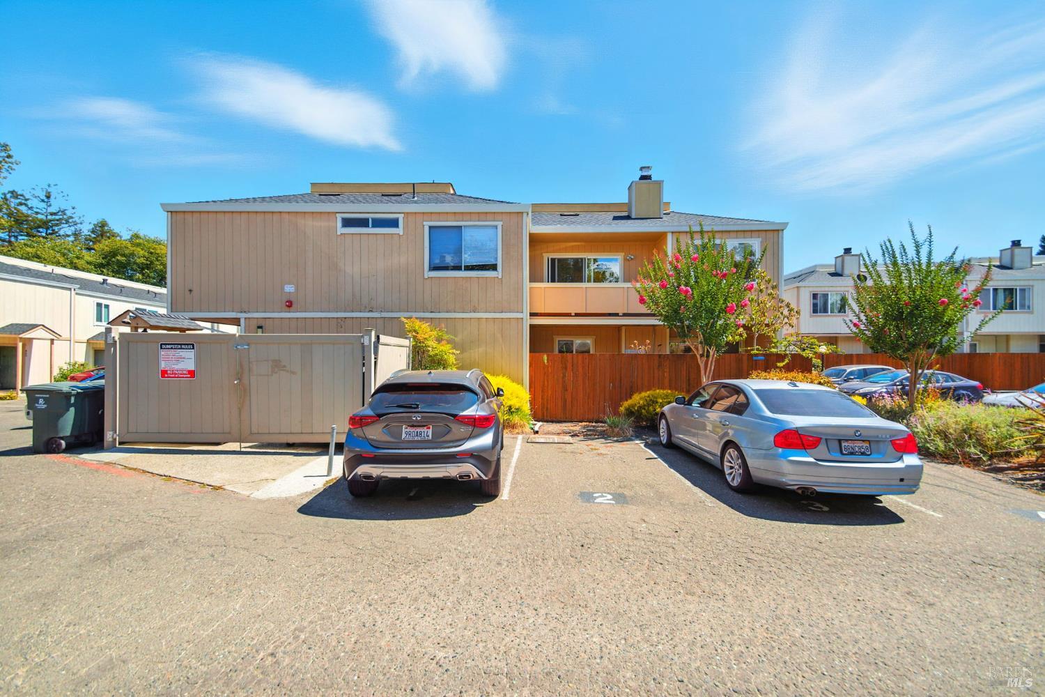 Detail Gallery Image 37 of 38 For 433 Enterprise Dr, Rohnert Park,  CA 94928 - 3 Beds | 2/1 Baths
