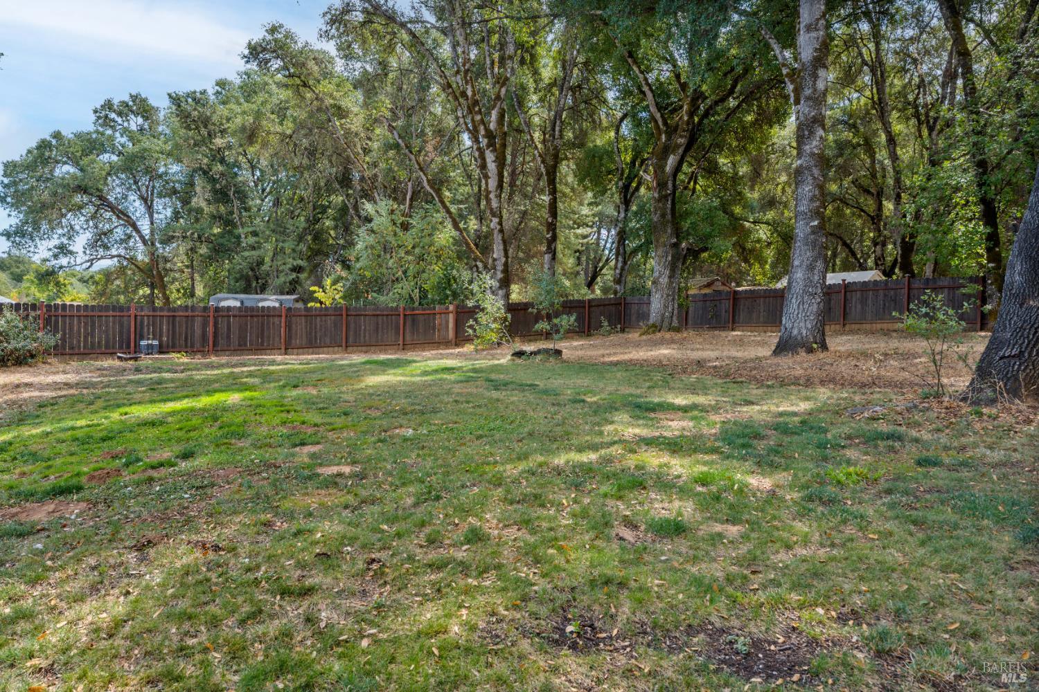 Detail Gallery Image 21 of 30 For 9510 W Side Potter Valley Rd, Potter Valley,  CA 95469 - 3 Beds | 2 Baths