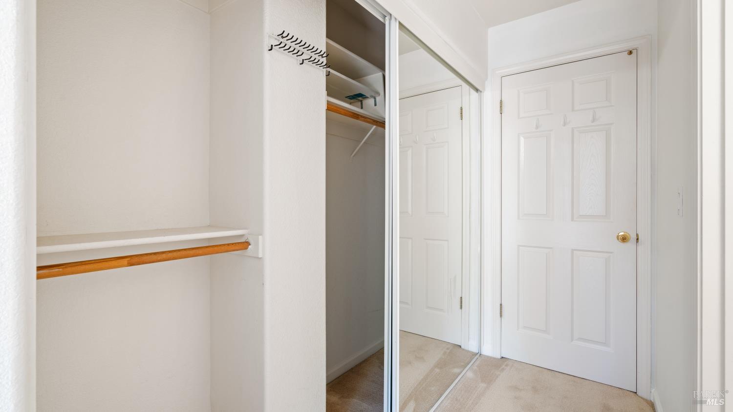 Detail Gallery Image 29 of 55 For 871 Chardonnay Cir, Petaluma,  CA 94954 - 3 Beds | 2/1 Baths