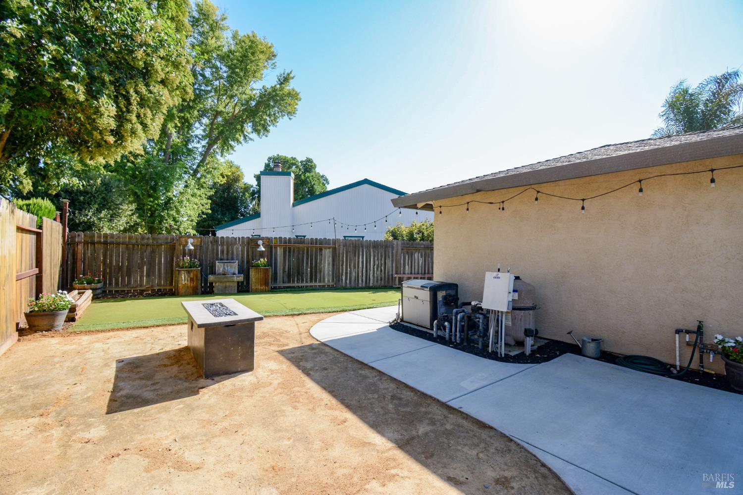 Detail Gallery Image 36 of 46 For 255 Alderglen Dr, Dixon,  CA 95620 - 4 Beds | 2 Baths
