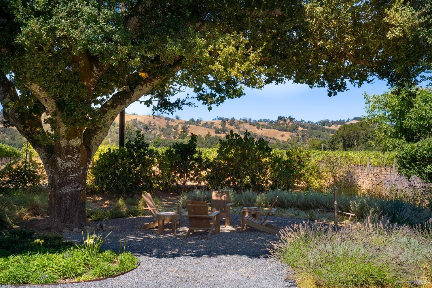 Detail Gallery Image 35 of 44 For 13671 Chalk Hill Rd, Healdsburg,  CA 95448 - 3 Beds | 3 Baths