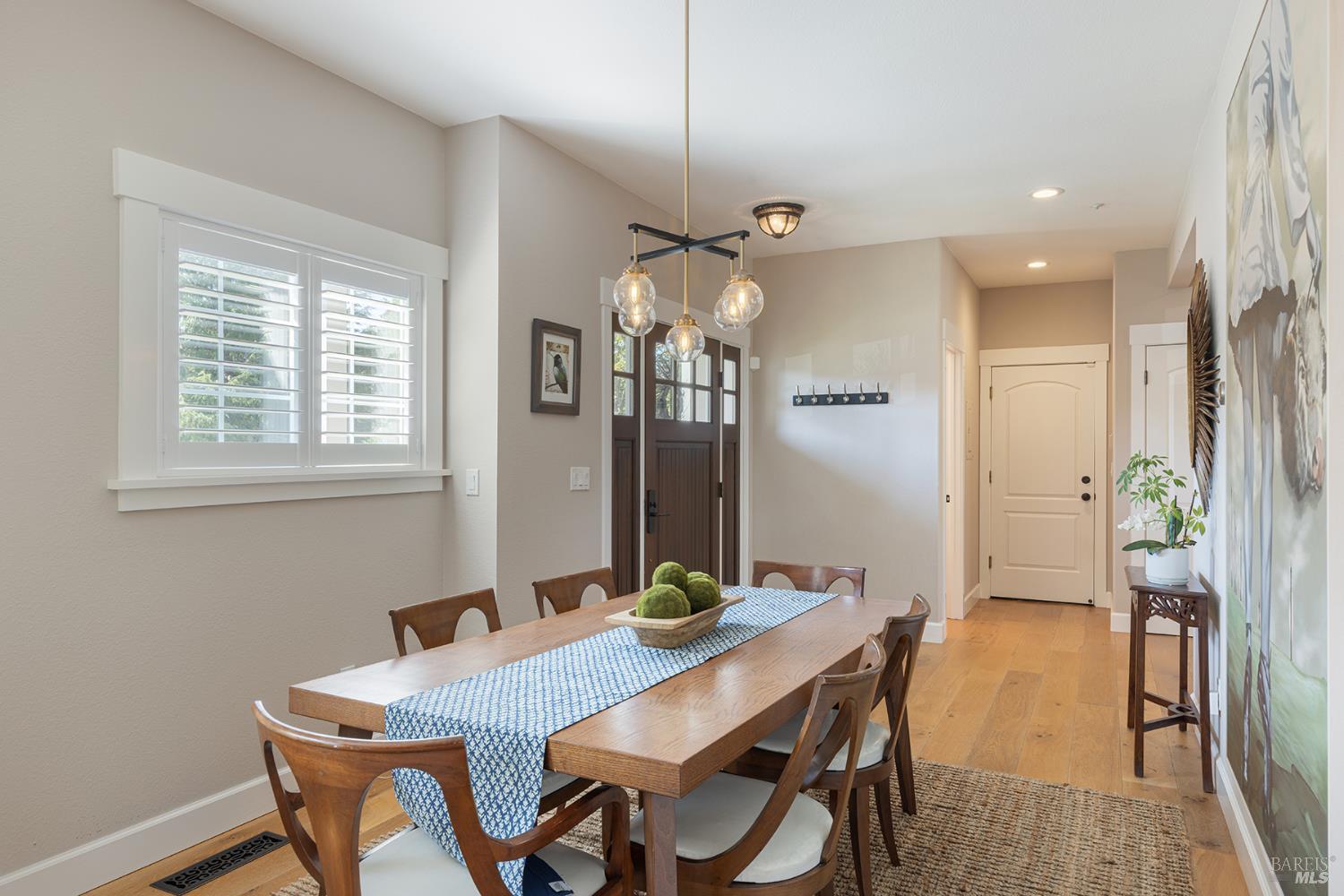 Detail Gallery Image 12 of 63 For 12 Nicholas Ct, Napa,  CA 94558 - 3 Beds | 2/1 Baths
