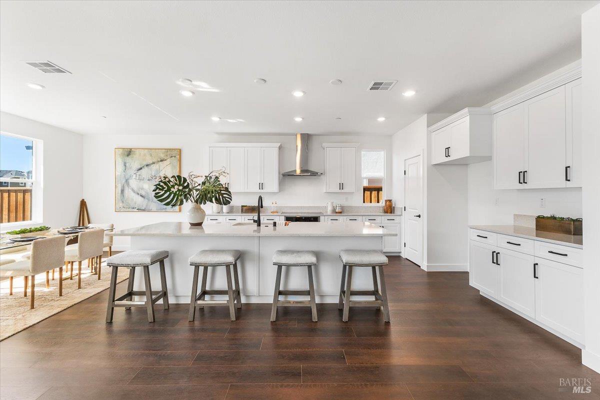Detail Gallery Image 6 of 31 For 7305 Willowglen Dr, Rohnert Park,  CA 94928 - 4 Beds | 3/1 Baths