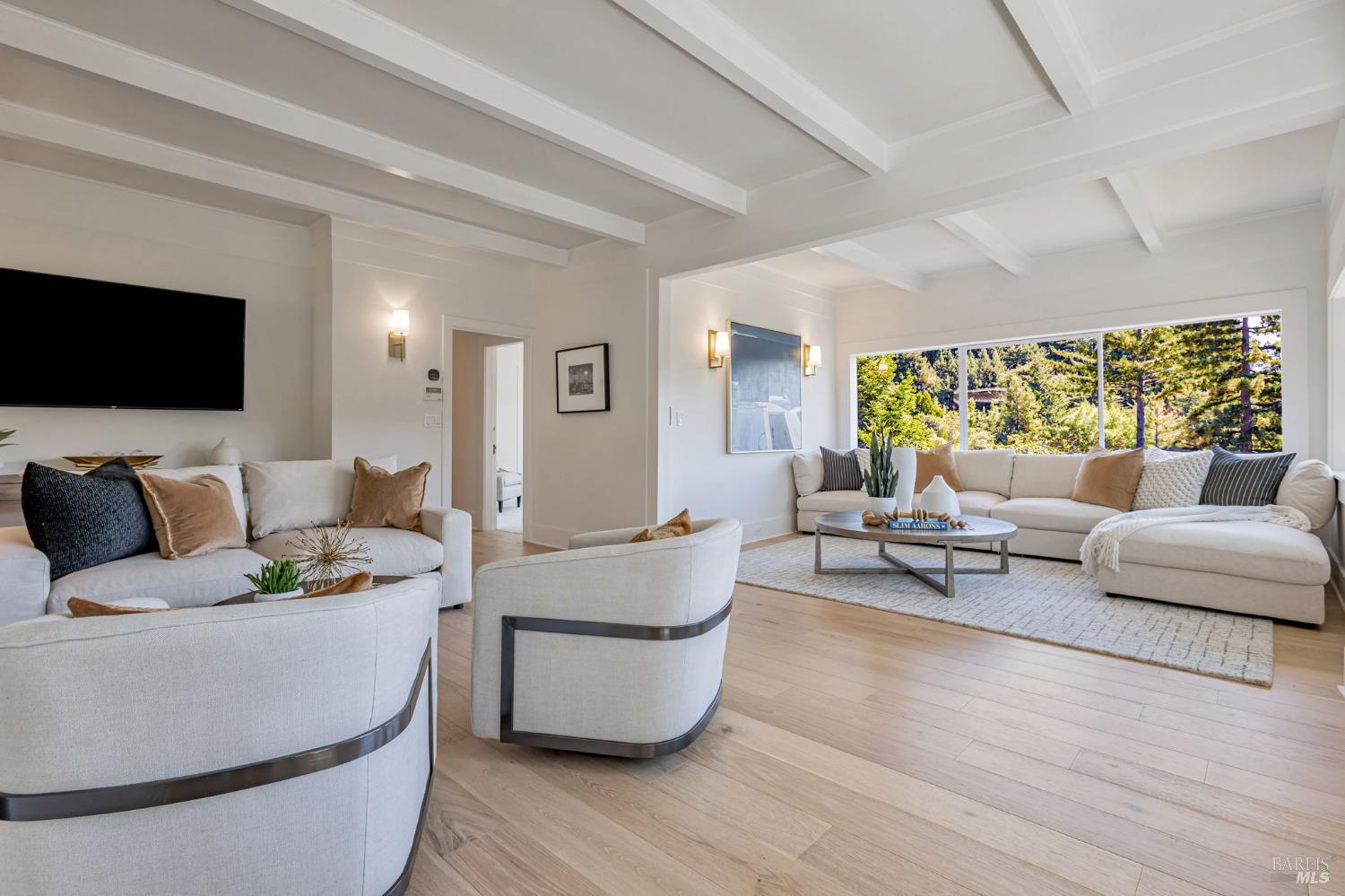 Detail Gallery Image 6 of 37 For 47 Coronet Ave, Mill Valley,  CA 94941 - 5 Beds | 4 Baths