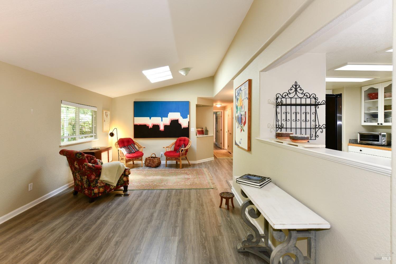 Detail Gallery Image 7 of 35 For 4 La Canada Ct, Saint Helena,  CA 94574 - 2 Beds | 2 Baths