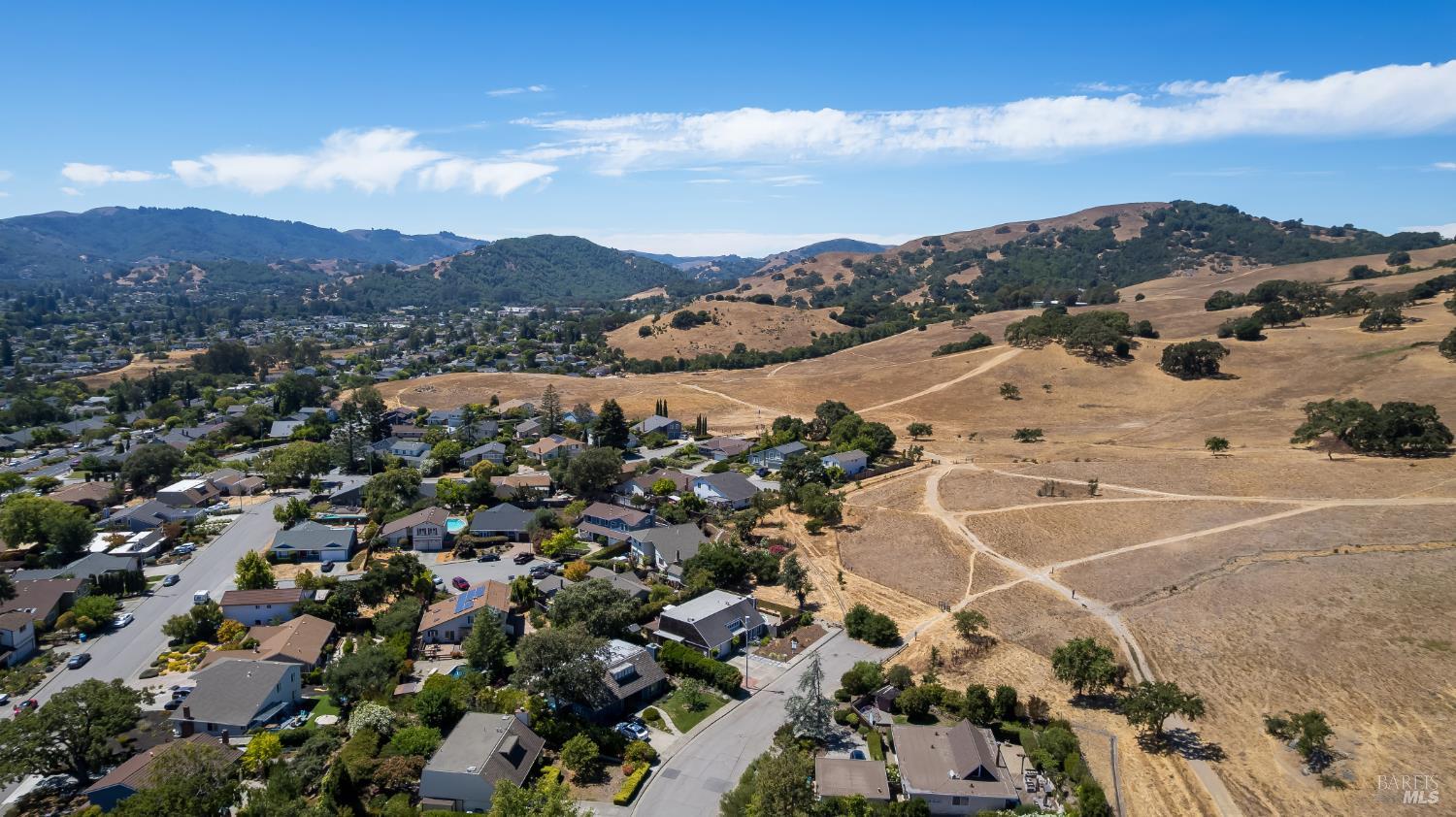 Detail Gallery Image 32 of 33 For 26 Sotelo Way, Novato,  CA 94945 - 4 Beds | 2/1 Baths