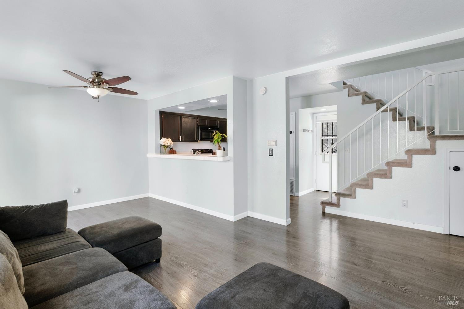 Detail Gallery Image 9 of 25 For 1 Frisbie St #415,  Vallejo,  CA 94590 - 2 Beds | 1/1 Baths