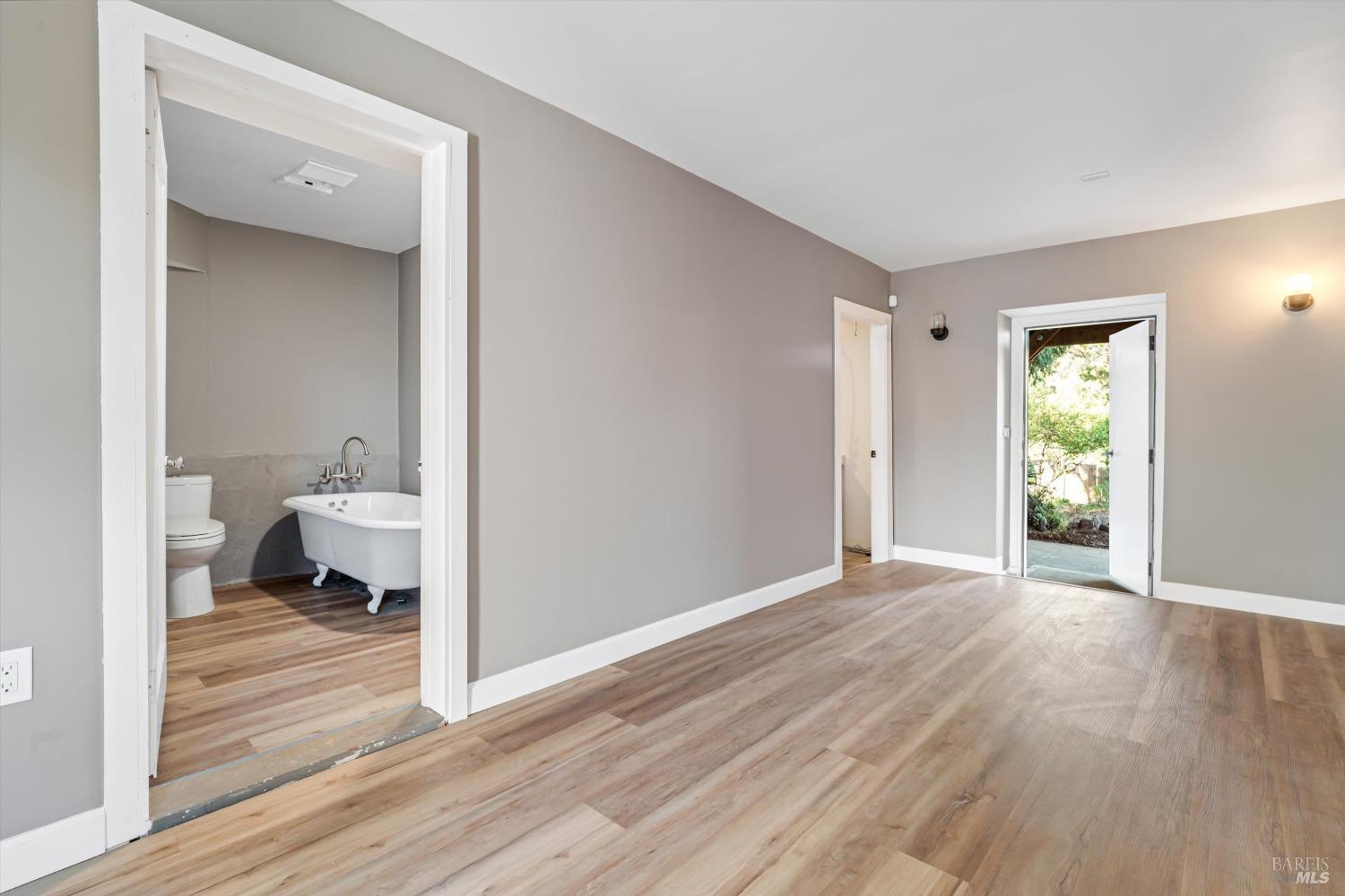 Detail Gallery Image 16 of 25 For 4538 Tulip Ave, Oakland,  CA 94619 - 3 Beds | 2 Baths