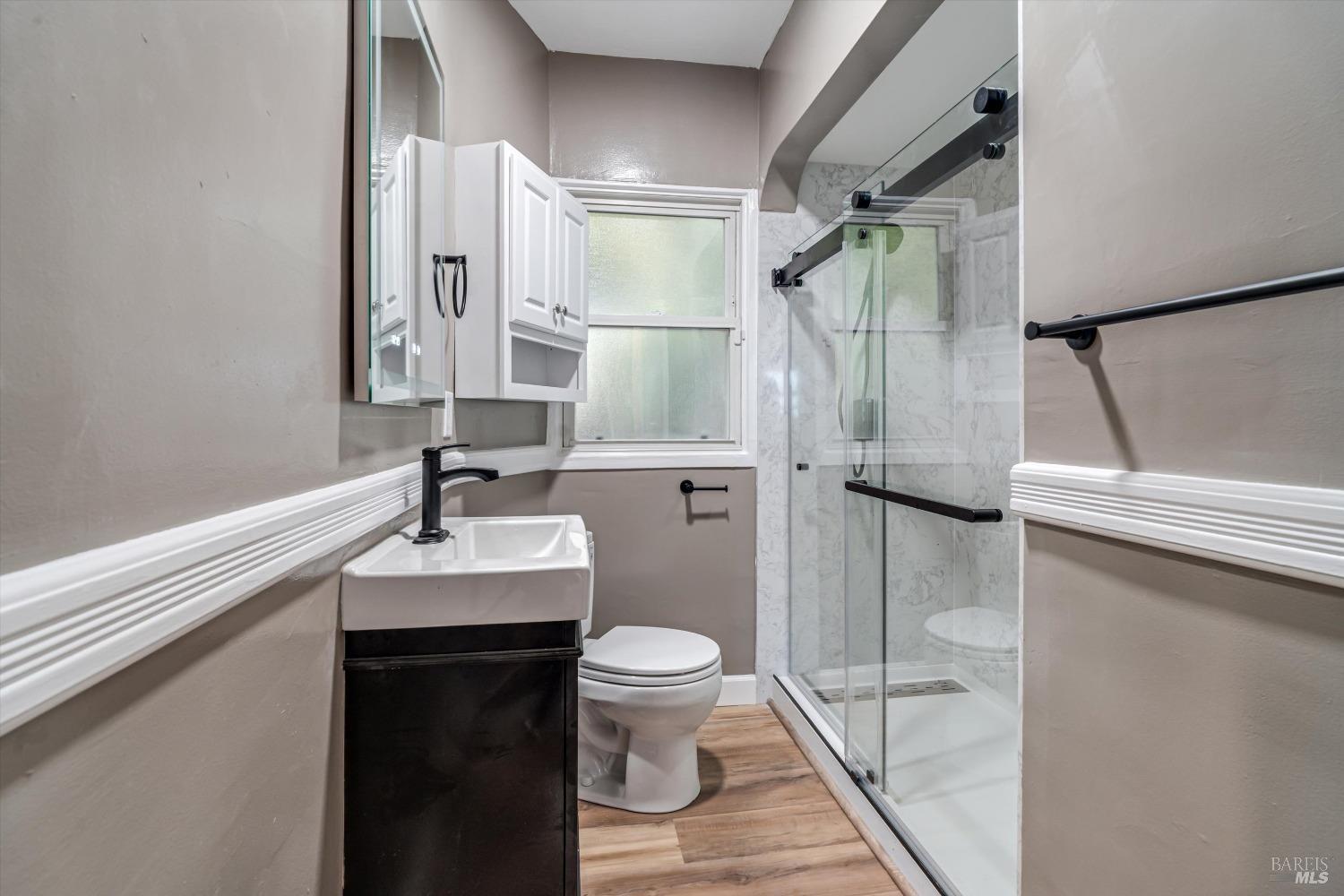 Detail Gallery Image 13 of 25 For 4538 Tulip Ave, Oakland,  CA 94619 - 3 Beds | 2 Baths