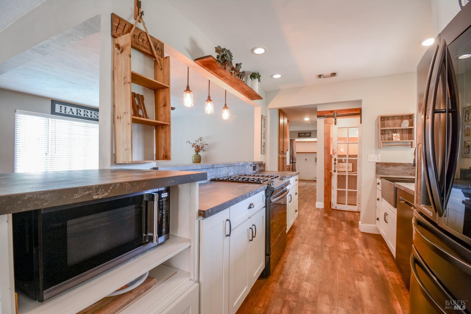 Detail Gallery Image 9 of 46 For 255 Alderglen Dr, Dixon,  CA 95620 - 4 Beds | 2 Baths