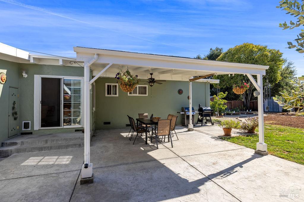 Detail Gallery Image 34 of 59 For 429 Greenbach St, Napa,  CA 94559 - 3 Beds | 2 Baths