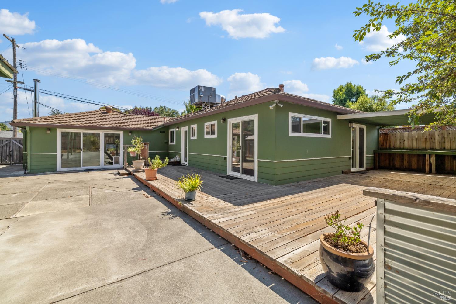 Detail Gallery Image 30 of 43 For 3767 Texas Dr, Santa Rosa,  CA 95405 - 3 Beds | 1/1 Baths