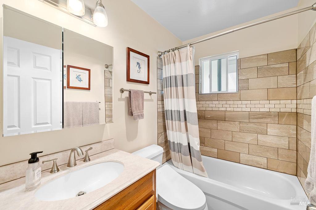 Detail Gallery Image 30 of 59 For 429 Greenbach St, Napa,  CA 94559 - 3 Beds | 2 Baths