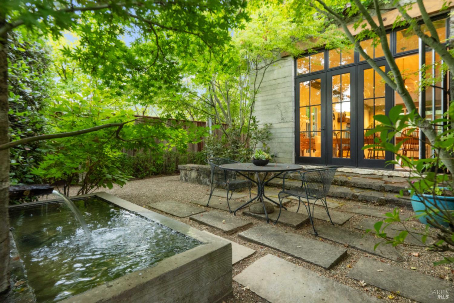 Detail Gallery Image 14 of 46 For 1711 Tainter St, Saint Helena,  CA 94574 - 4 Beds | 4/1 Baths