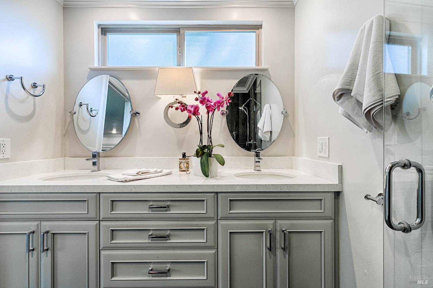 Detail Gallery Image 34 of 63 For 8862 Oak Trail Pl, Santa Rosa,  CA 95409 - 2 Beds | 2 Baths