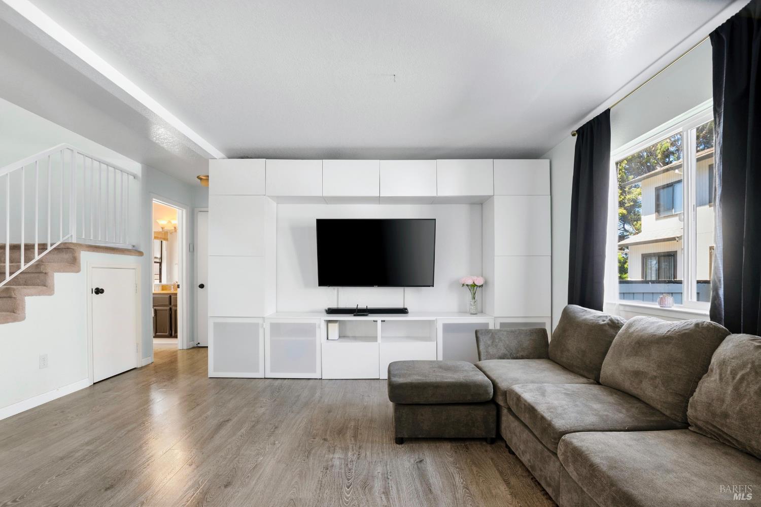 Detail Gallery Image 6 of 25 For 1 Frisbie St #415,  Vallejo,  CA 94590 - 2 Beds | 1/1 Baths