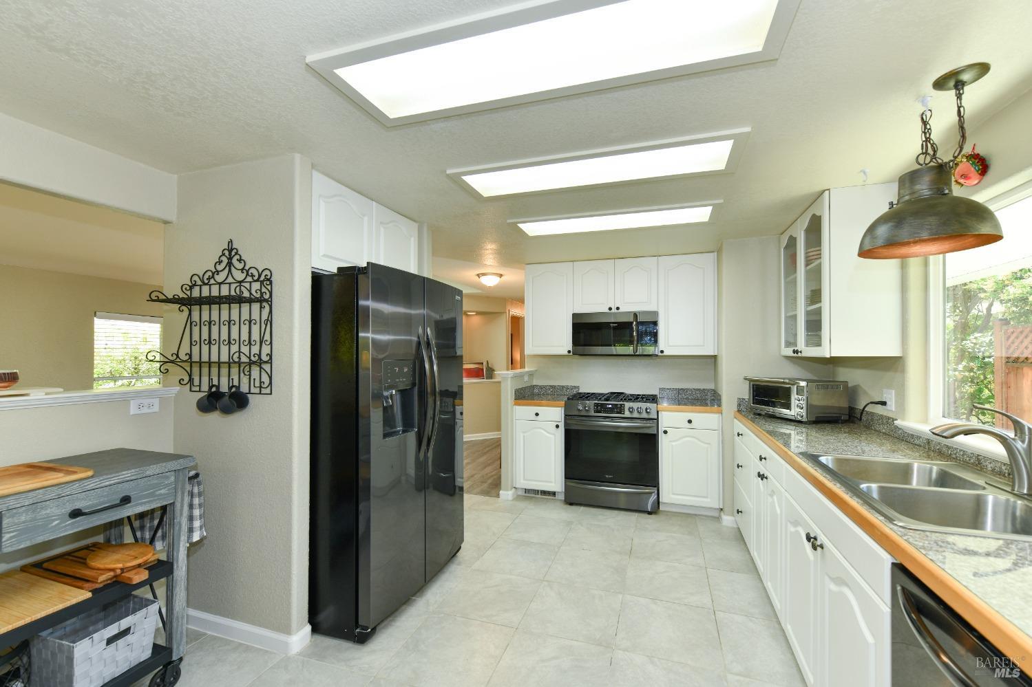 Detail Gallery Image 13 of 35 For 4 La Canada Ct, Saint Helena,  CA 94574 - 2 Beds | 2 Baths