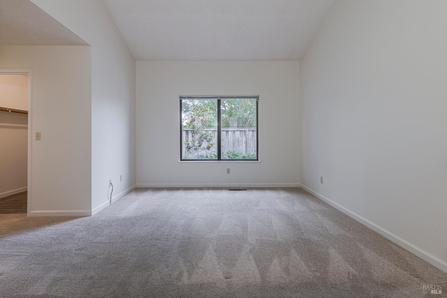 Detail Gallery Image 20 of 43 For 601 Marylyn Cir, Petaluma,  CA 94954 - 3 Beds | 2 Baths