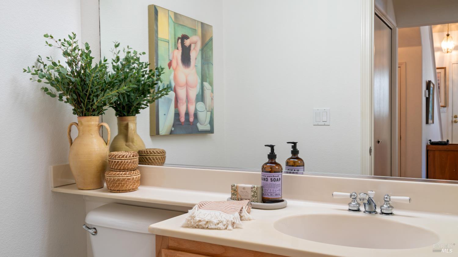 Detail Gallery Image 15 of 55 For 871 Chardonnay Cir, Petaluma,  CA 94954 - 3 Beds | 2/1 Baths