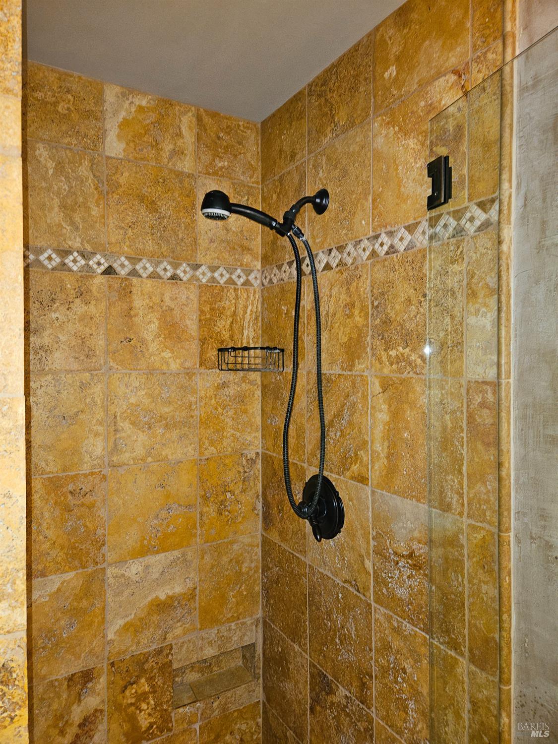 Detail Gallery Image 15 of 19 For 425 Deerfield Cir, Santa Rosa,  CA 95409 - 2 Beds | 2 Baths
