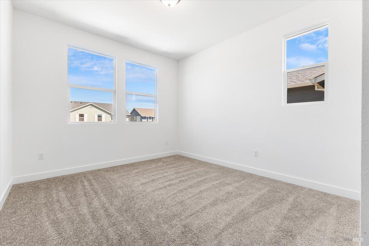 Detail Gallery Image 26 of 31 For 7305 Willowglen Dr, Rohnert Park,  CA 94928 - 4 Beds | 3/1 Baths