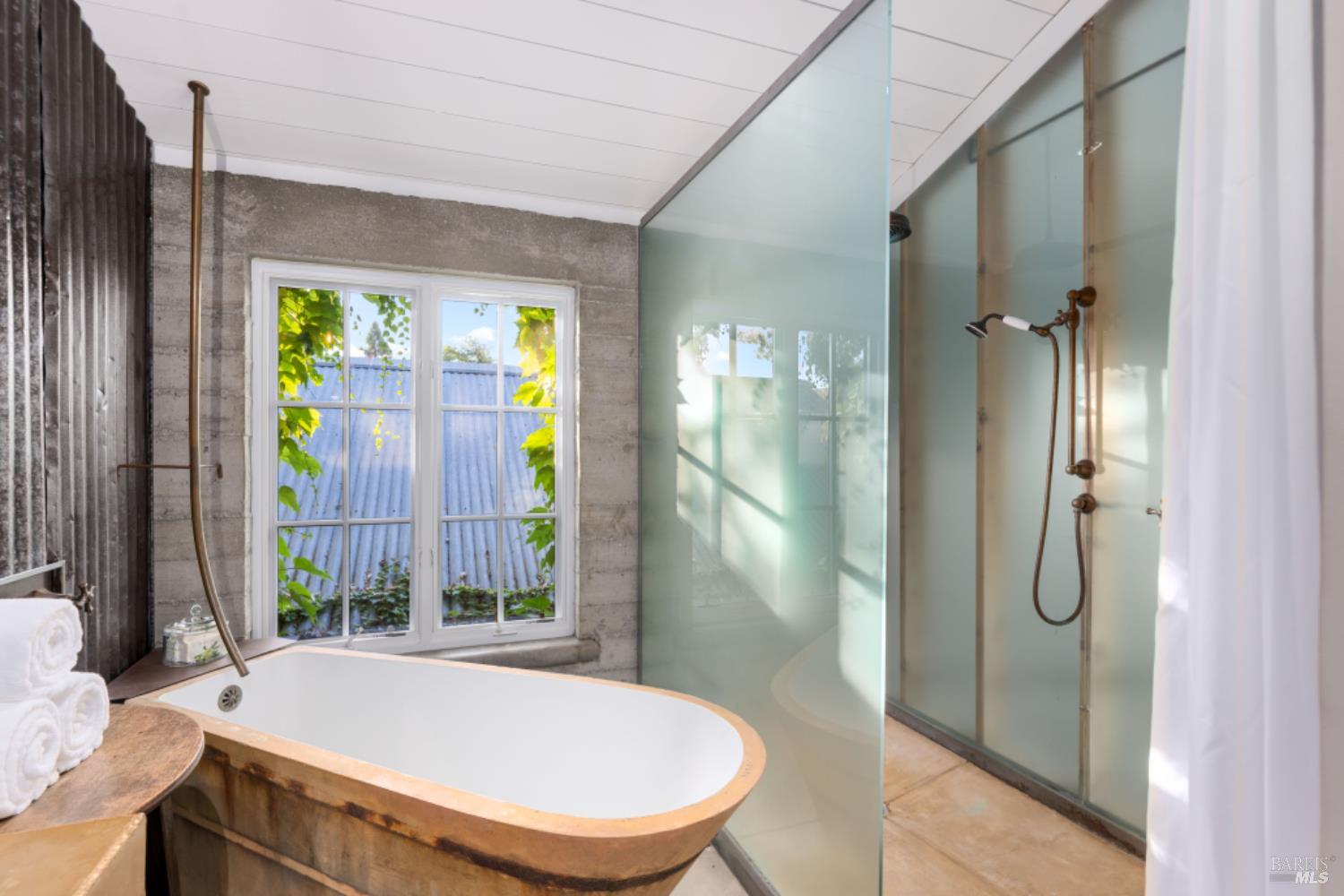 Detail Gallery Image 33 of 46 For 1711 Tainter St, Saint Helena,  CA 94574 - 4 Beds | 4/1 Baths