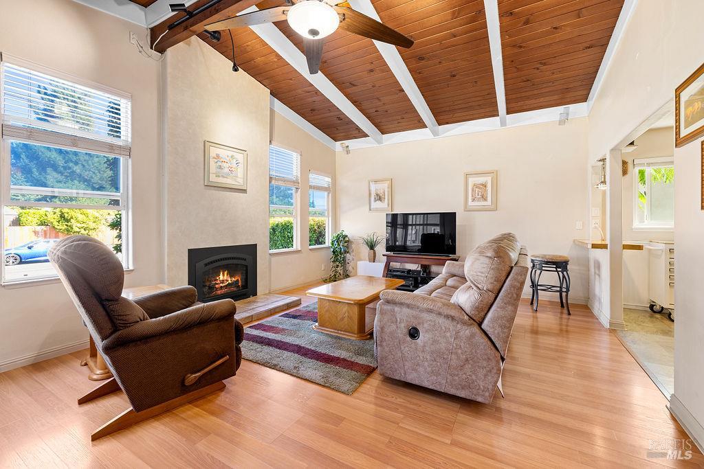 Detail Gallery Image 10 of 59 For 429 Greenbach St, Napa,  CA 94559 - 3 Beds | 2 Baths