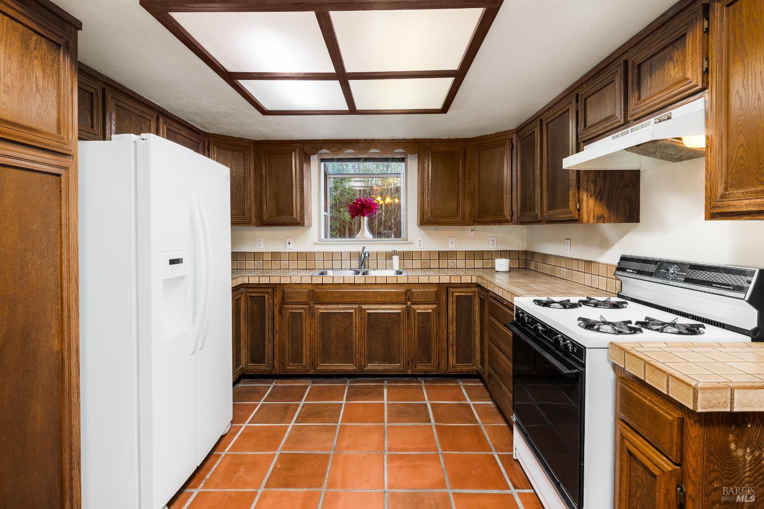 Detail Gallery Image 8 of 28 For 605 Curtin Ln, Sonoma,  CA 95476 - 3 Beds | 2 Baths