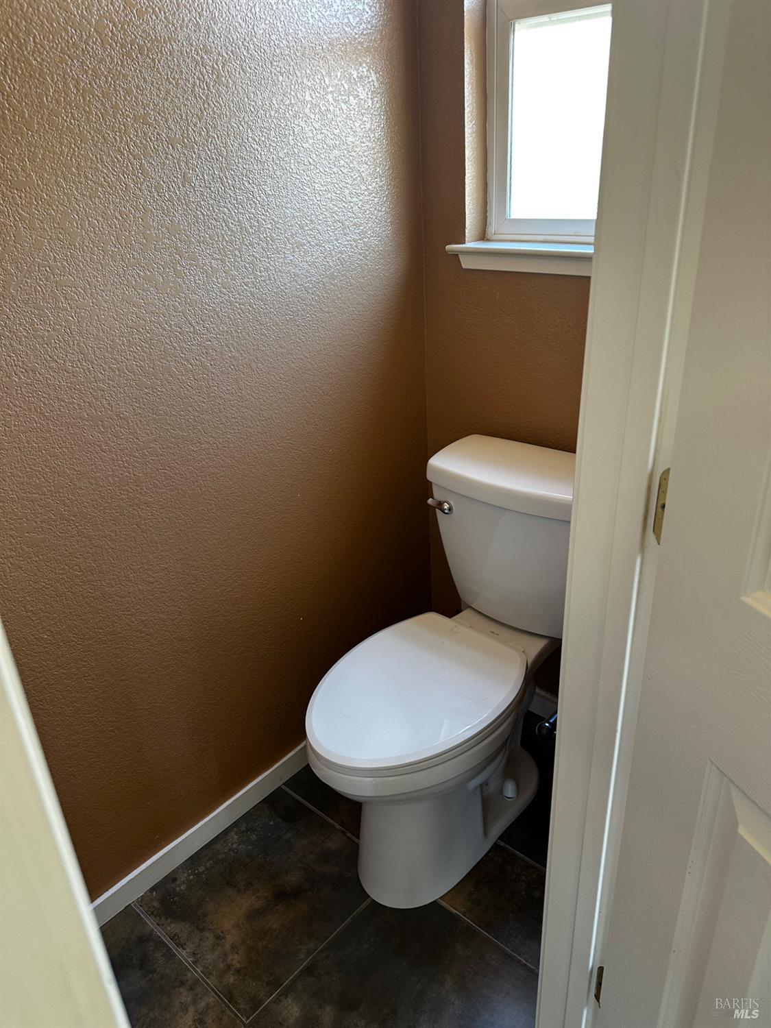 Detail Gallery Image 20 of 22 For 6320 Pebble Beach Dr, Vallejo,  CA 94591 - 3 Beds | 3 Baths