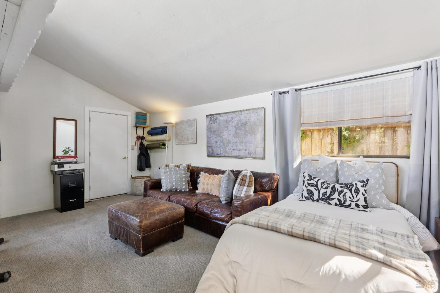 Detail Gallery Image 44 of 51 For 770 Eucalyptus Ave, Novato,  CA 94947 - 3 Beds | 2 Baths