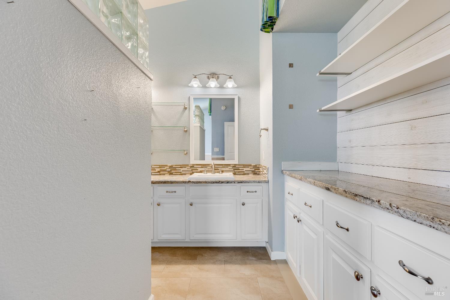 Detail Gallery Image 19 of 34 For 755 Oak Hollow Ave, Vacaville,  CA 95687 - 3 Beds | 2 Baths
