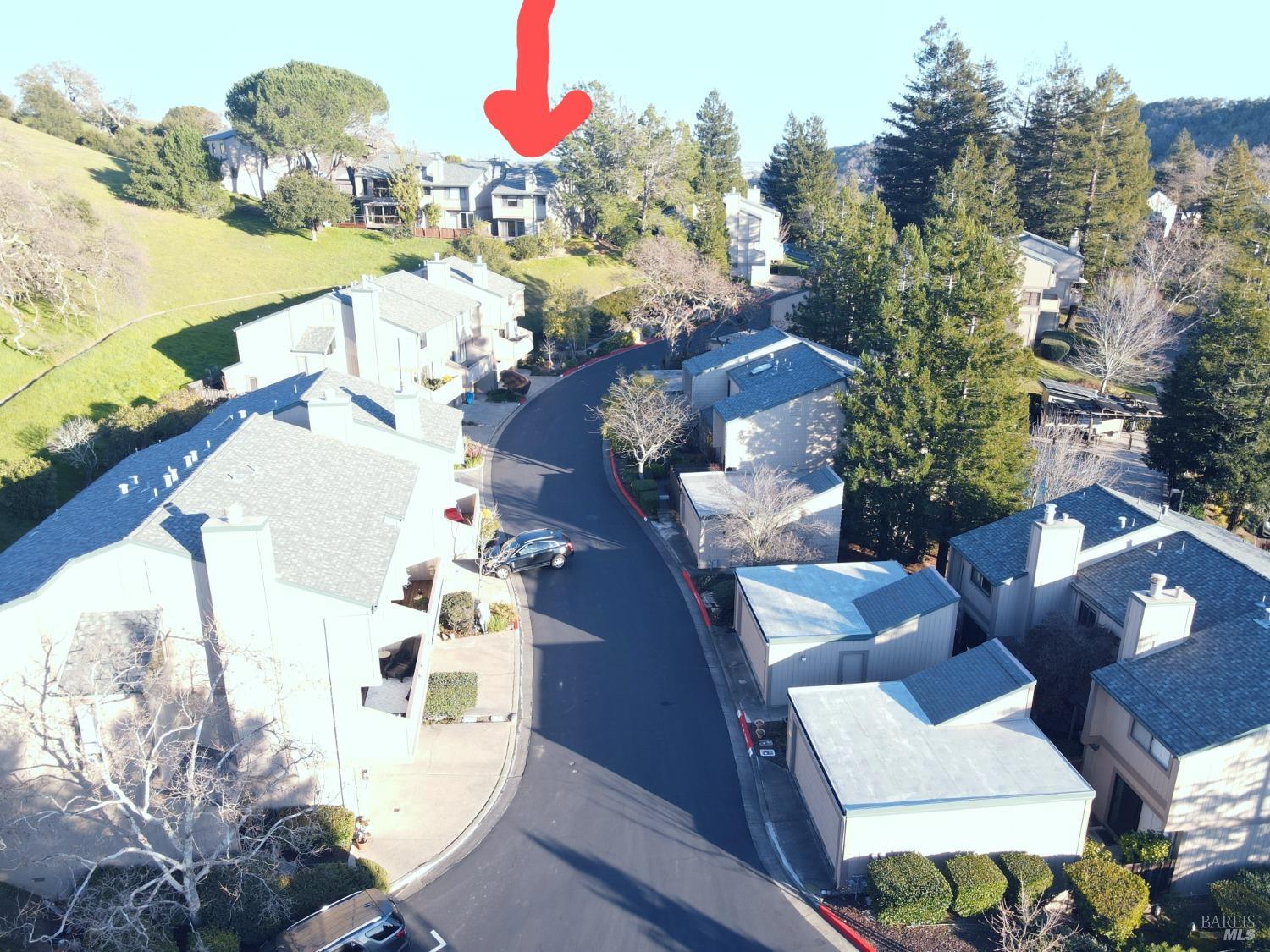 Detail Gallery Image 8 of 32 For 1 Columbine Ln, Novato,  CA 94947 - 3 Beds | 2/1 Baths