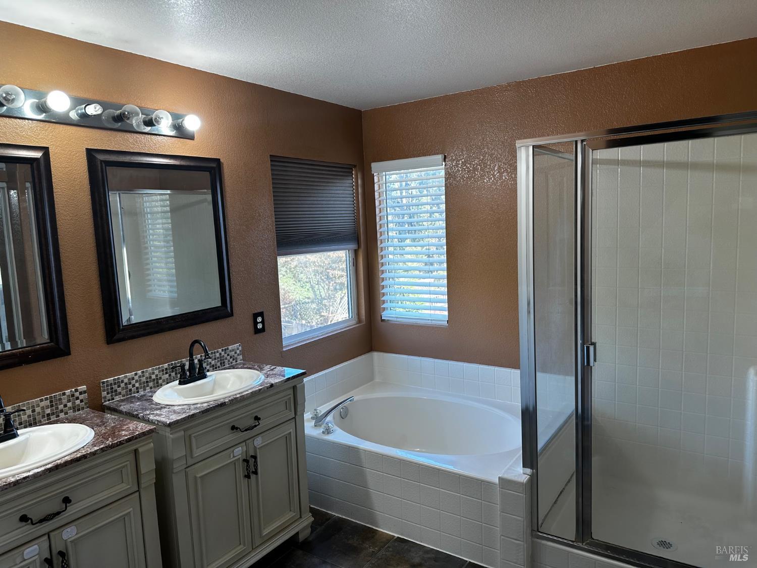 Detail Gallery Image 18 of 22 For 6320 Pebble Beach Dr, Vallejo,  CA 94591 - 3 Beds | 3 Baths