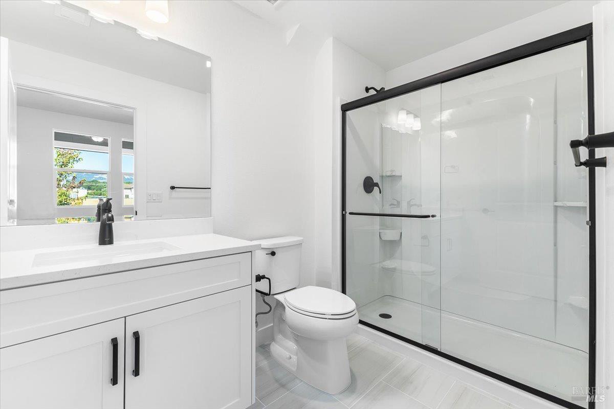 Detail Gallery Image 20 of 31 For 7305 Willowglen Dr, Rohnert Park,  CA 94928 - 4 Beds | 3/1 Baths