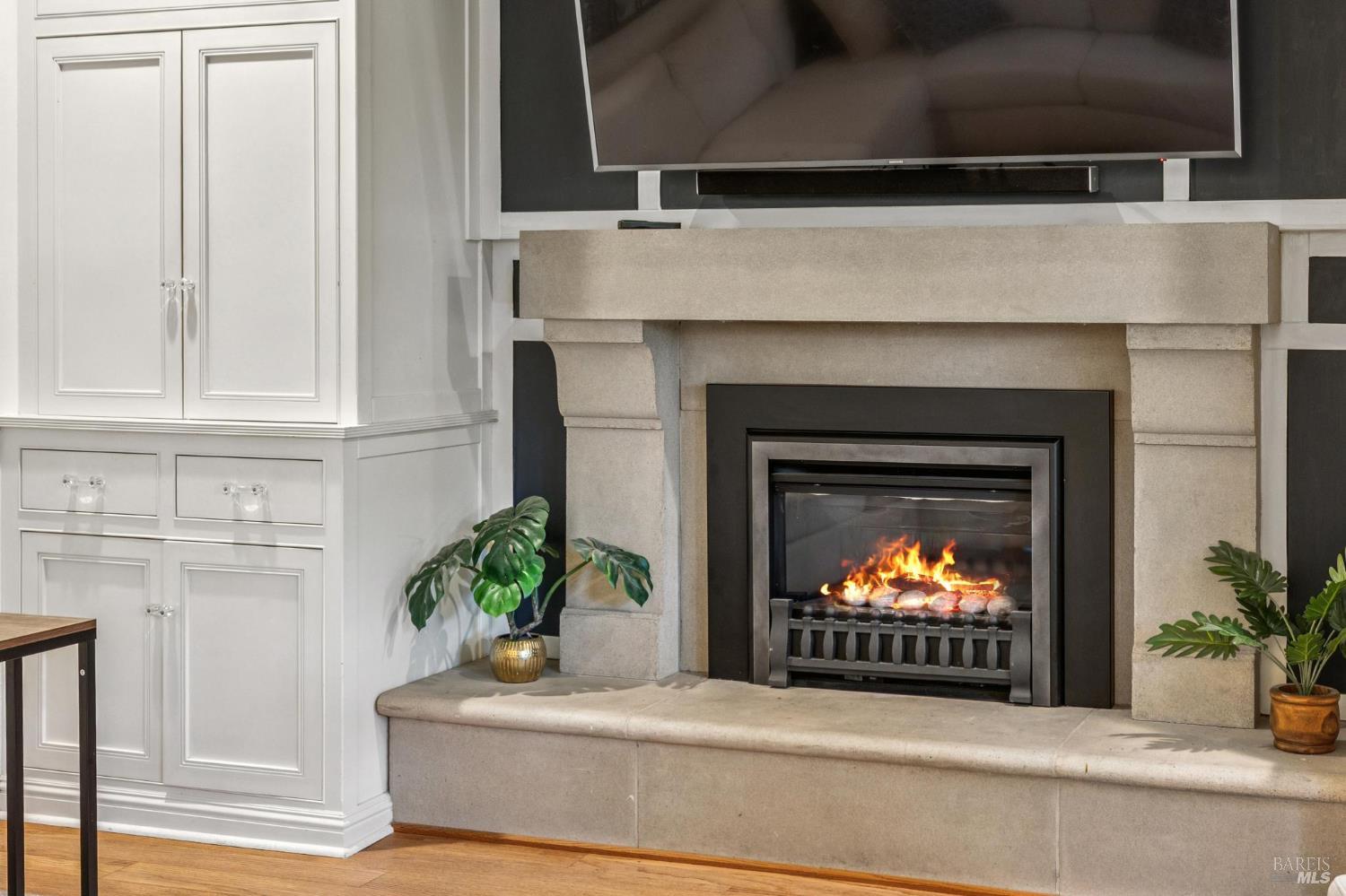 Detail Gallery Image 11 of 51 For 770 Eucalyptus Ave, Novato,  CA 94947 - 3 Beds | 2 Baths