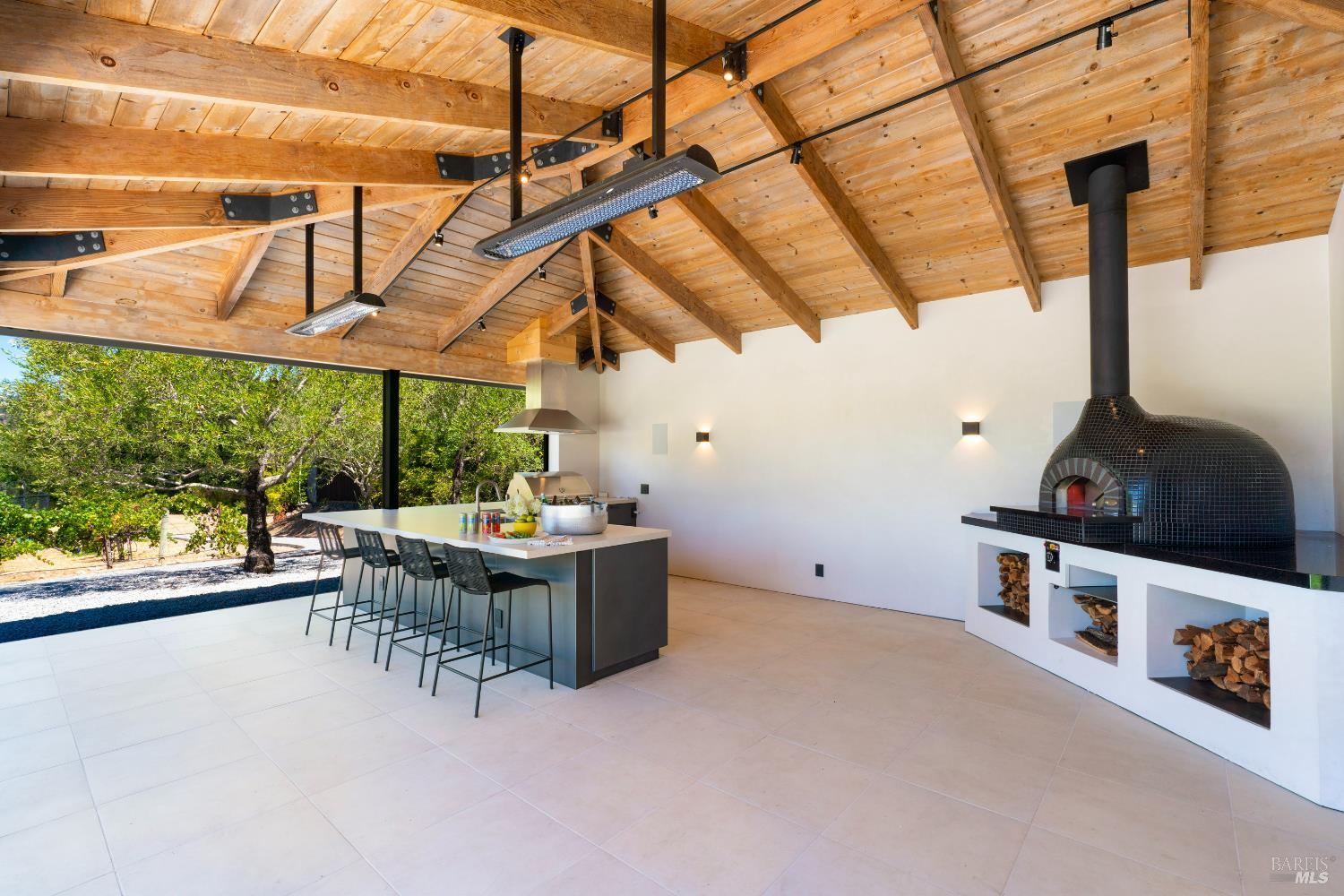 Detail Gallery Image 27 of 44 For 13671 Chalk Hill Rd, Healdsburg,  CA 95448 - 3 Beds | 3 Baths