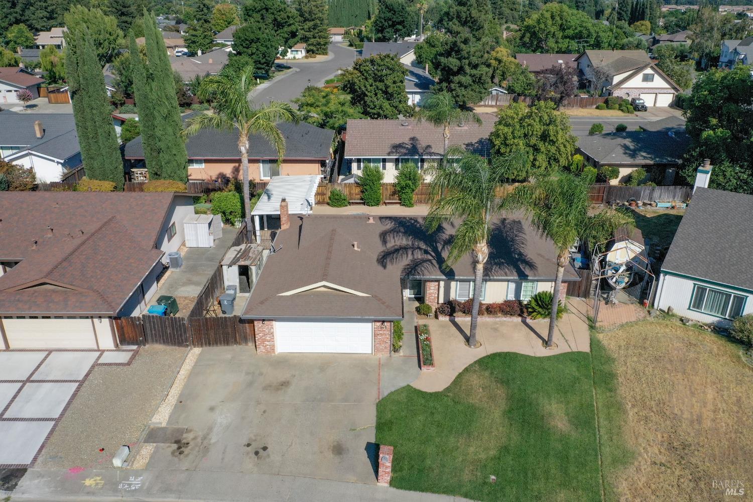 Detail Gallery Image 42 of 46 For 255 Alderglen Dr, Dixon,  CA 95620 - 4 Beds | 2 Baths
