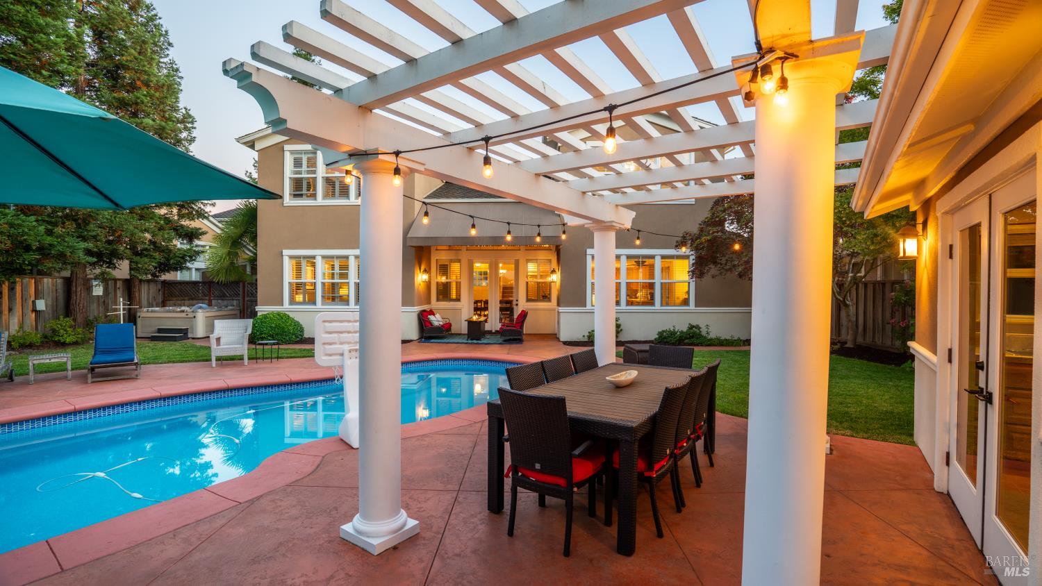Detail Gallery Image 41 of 53 For 126 Savannah Way, Windsor,  CA 95492 - 4 Beds | 3/1 Baths