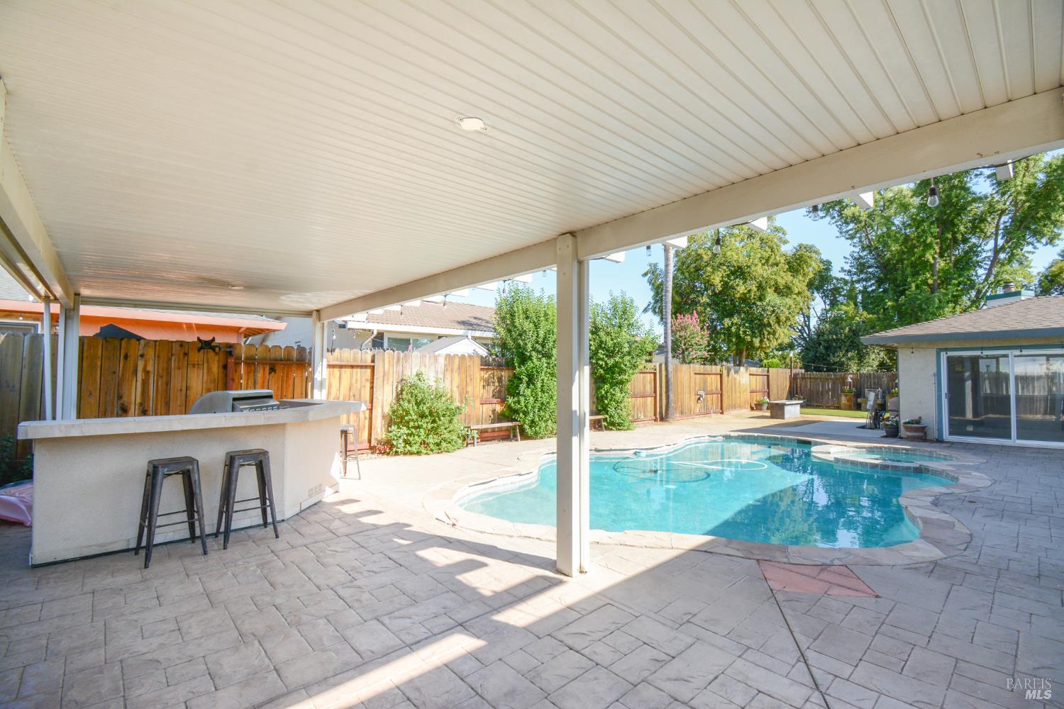 Detail Gallery Image 30 of 46 For 255 Alderglen Dr, Dixon,  CA 95620 - 4 Beds | 2 Baths