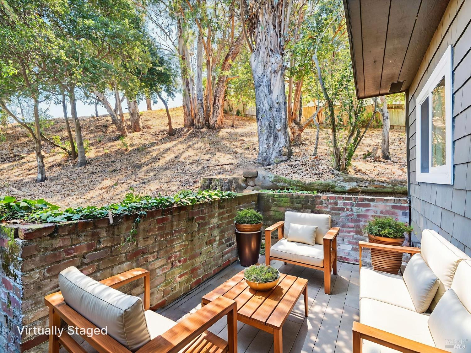 Detail Gallery Image 6 of 25 For 1411 Casa Buena Dr #14,  Corte Madera,  CA 94925 - 3 Beds | 1/1 Baths