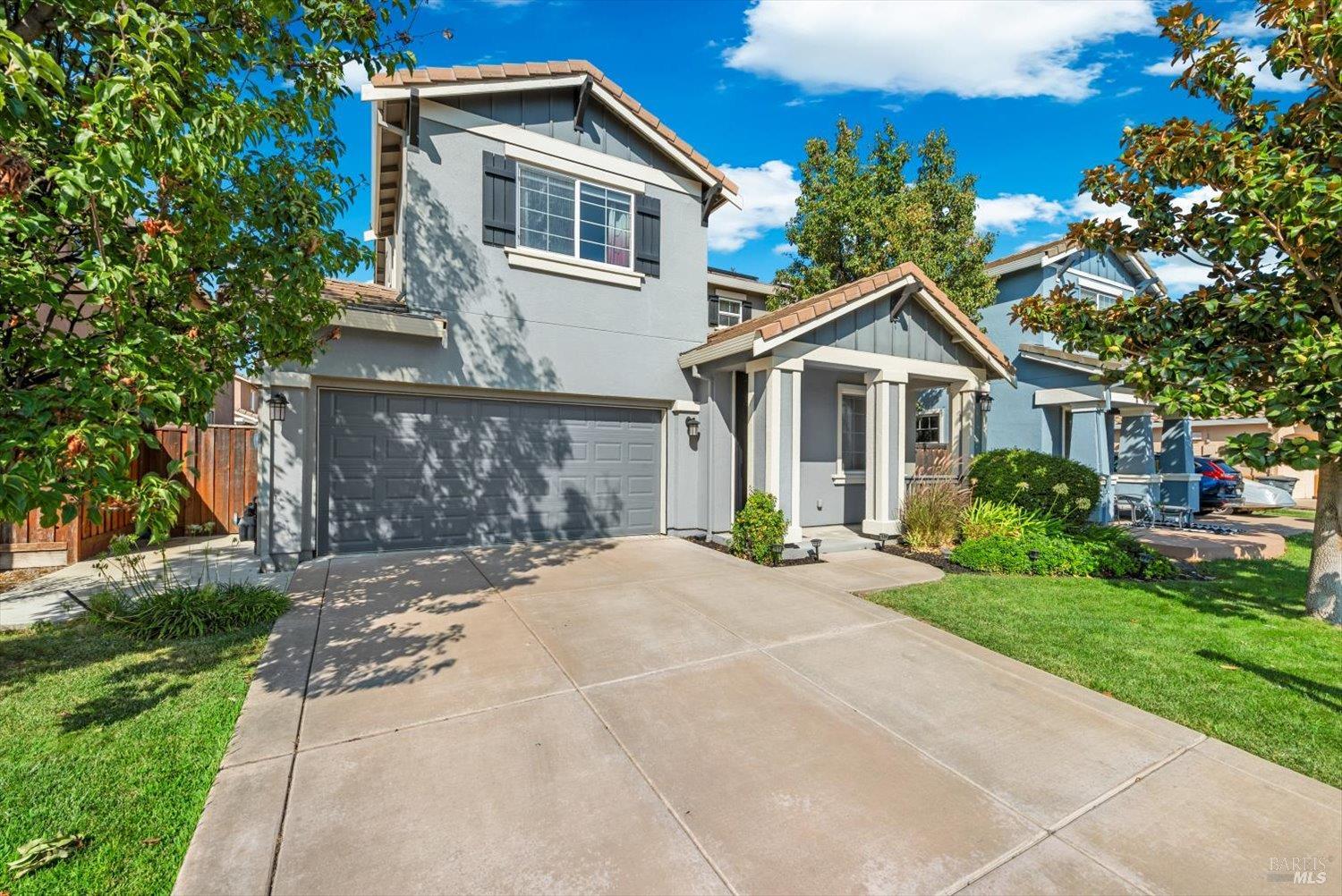 Detail Gallery Image 4 of 67 For 424 Cache Ct, Vacaville,  CA 95688 - 4 Beds | 3 Baths