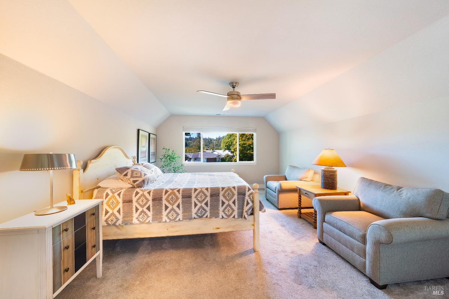 Detail Gallery Image 17 of 32 For 1929 Eleanor Dr, Santa Rosa,  CA 95404 - 3 Beds | 2/1 Baths