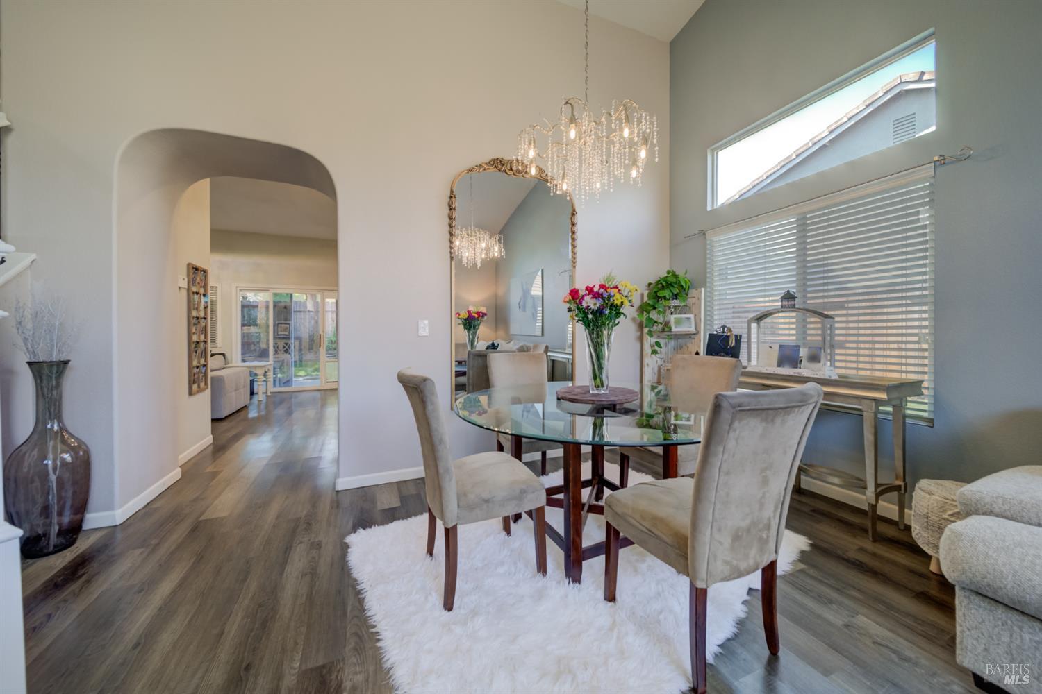 Detail Gallery Image 6 of 30 For 524 Feather River Way, Vacaville,  CA 95688 - 4 Beds | 3 Baths