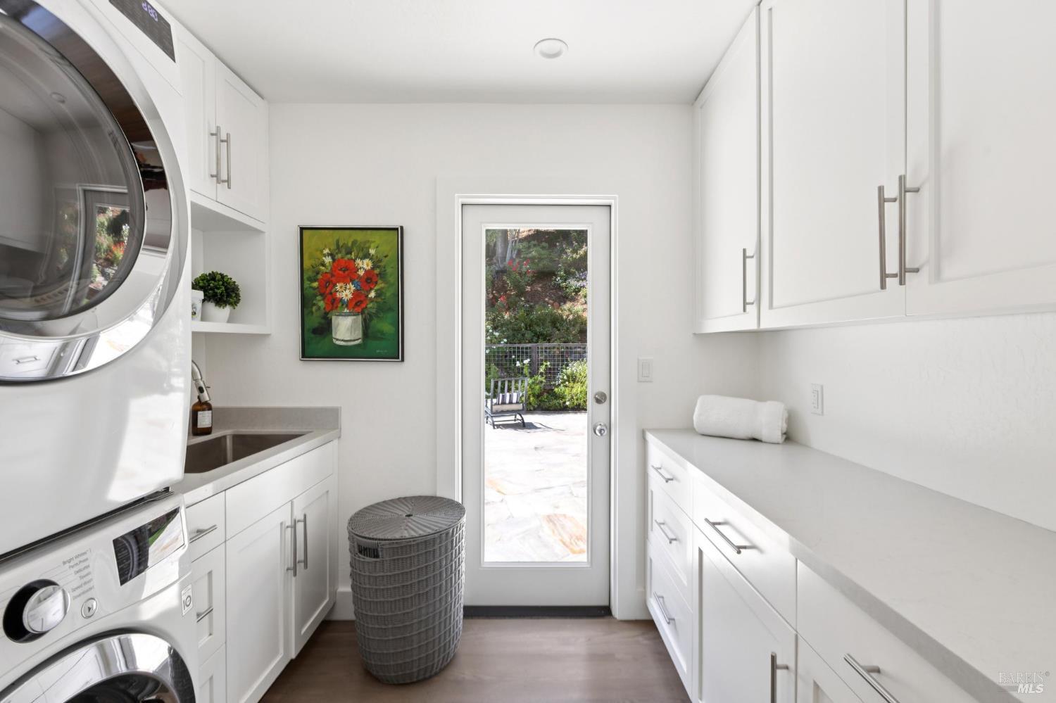 Detail Gallery Image 39 of 55 For 357 Mountain View Ave, San Rafael,  CA 94901 - 4 Beds | 2 Baths