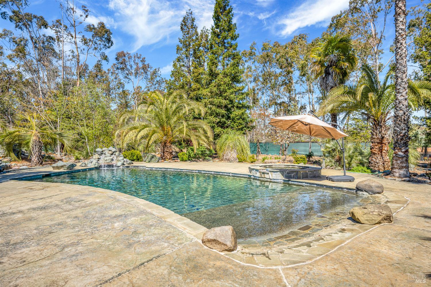 Detail Gallery Image 2 of 52 For 3125 Ranch Ct, Lakeport,  CA 95453 - 3 Beds | 2/1 Baths