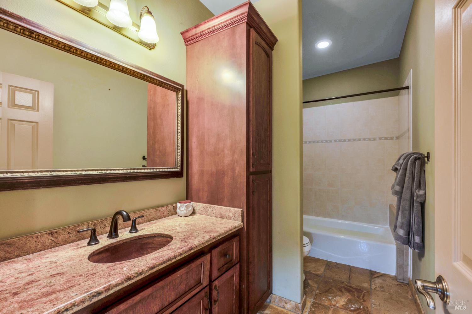 Detail Gallery Image 16 of 52 For 3125 Ranch Ct, Lakeport,  CA 95453 - 3 Beds | 2/1 Baths