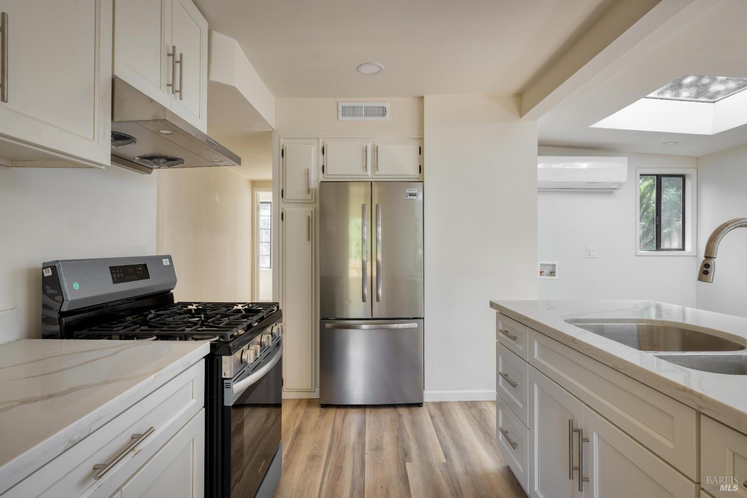 Detail Gallery Image 8 of 27 For 14430 Western Ave, Guerneville,  CA 95446 - 2 Beds | 1 Baths